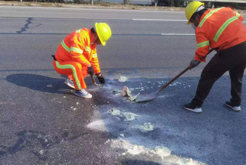 乌当公路下沉注浆加固